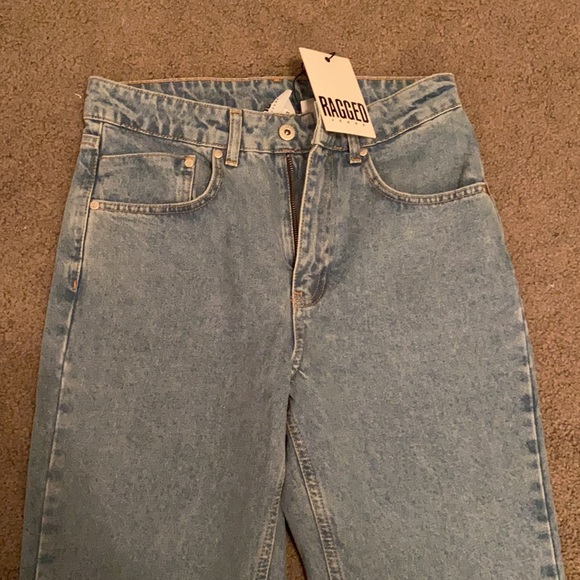 BRAND NEW Ragged Denim Jeans - Picture 3 of 5